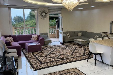 ویلا استخردار با تراس رو به کوه در گردنه‌حیران