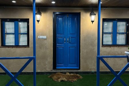 بومگردی در چالوس - دارمیشکلا - اتاق ۲