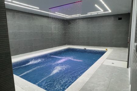 ویلا استخردار در چهارباغ - رامجین