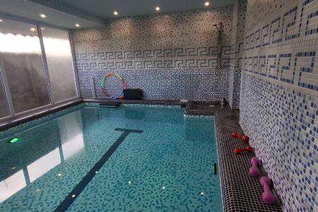 خانه استخردار با زمین چمن در چوکام - خواچکین