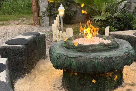 کلبه سوئیسی در بابلکنار - هلی خال