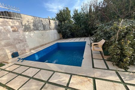 ویلا استخردار در چهارباغ - ابراهیم آباد