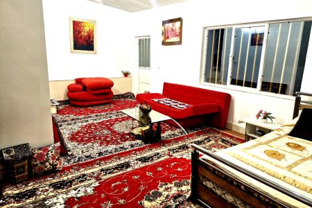خانه حیاط دار در لنگرود - ظهراب علی سرا