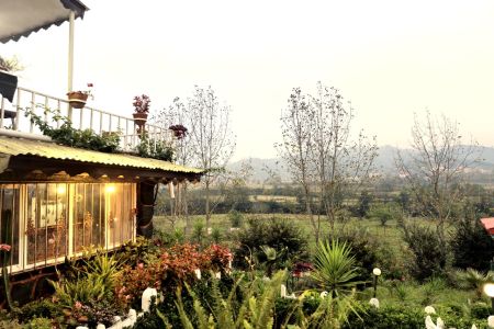 خانه حیاط دار در لنگرود - ظهراب علی سرا