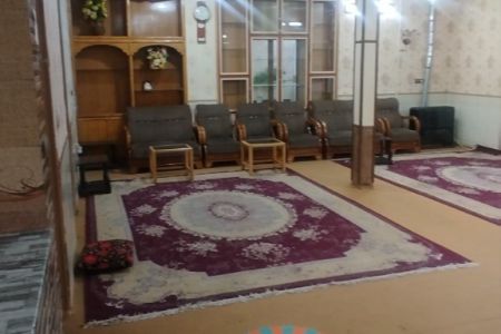 خانه ویلایی در باغ بهادران - کرچگان - همکف