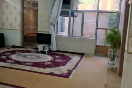 خانه ویلایی در باغ بهادران - کرچگان - همکف