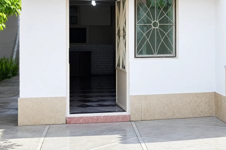 سوئیت نقلی نزدیک ساحل خلج در رامسر