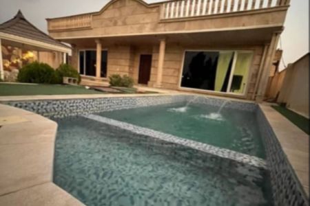 ویلا استخردار در چهارباغ - کهریزک