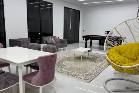 ویلا استخردار در چهارباغ - رامجین