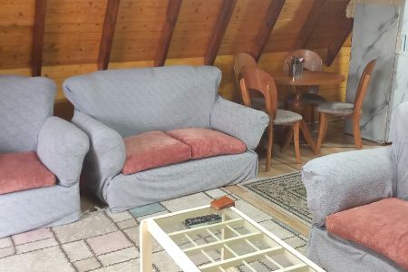 کلبه چوبی استخردار در مرزیکلا