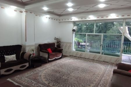 خانه بالکن دار در پاوه - نودشه - طبقه سوم