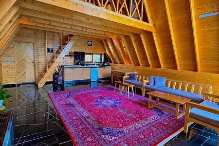 کلبه سوئیسی بالکن دار در جاده انارستان بابل