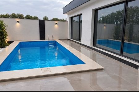 ویلا استخردار در چهارباغ - قوهه