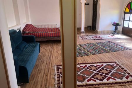 بومگردی در باغستان علیا فردوس - گلبانو