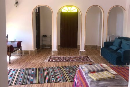 بومگردی در باغستان علیا فردوس - گلبانو