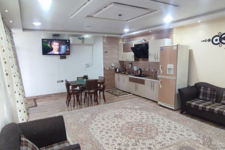 خانه ویلایی با بالکنی رو به دریا در سیراف - ط ۲