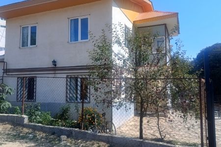 خانه با ایوان شیشه ای در اسپیلی - طبقه دوم
