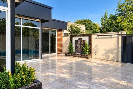 ویلا استخردار در چهارباغ - شهرک کامرانیه