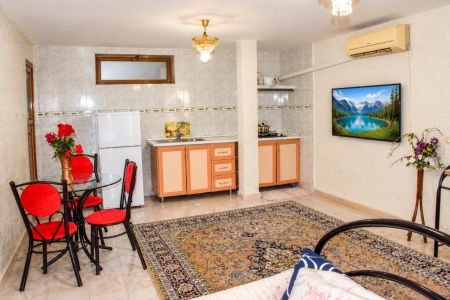 سوئیت نزدیک ساحل خلج در رامسر - همکف