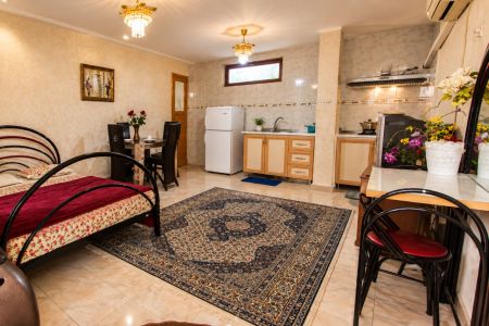 سوئیت نزدیک ساحل خلج در رامسر - همکف