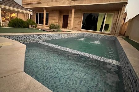 ویلا استخردار در چهارباغ - کهریزک