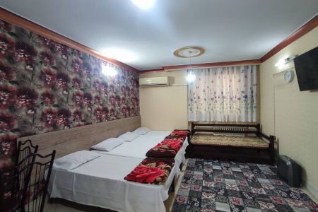 مهمانپذیر در مشهد - ۴ تخته - طبقه اول