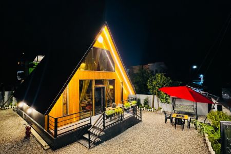 کلبه سوئیسی جکوزی دار در چابکسر - اوشیان