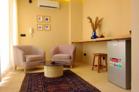 بومگردی کوچ در قشم - سهیلی - همکف