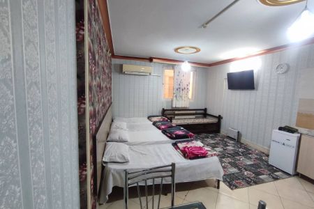 مهمانپذیر در مشهد - یکخوابه - همکف