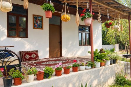 سوئیت حیاط دار در طاهرگوراب - نوکاشت