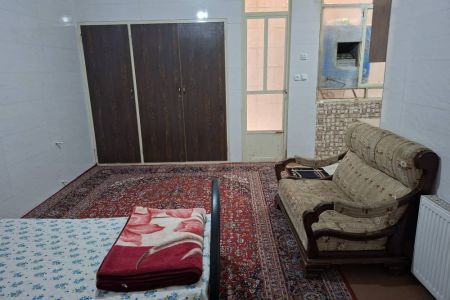 سوئیت در خیابان امام یزد - زیر همکف ۱