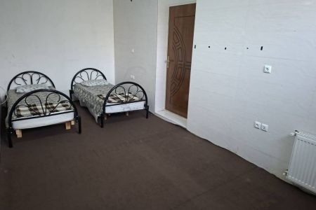 سوئیت در خیابان امام یزد - زیر همکف ۲