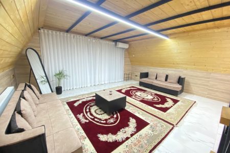 کلبه سوئیسی در شاندرمن