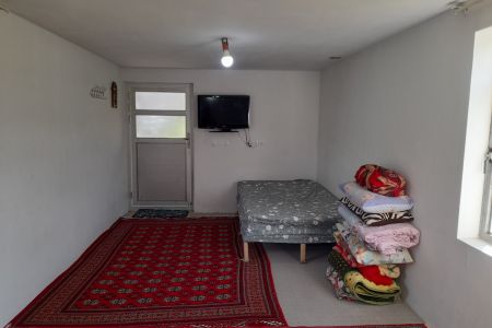 سوئیت حیاط دار در گیسوم - لتیین