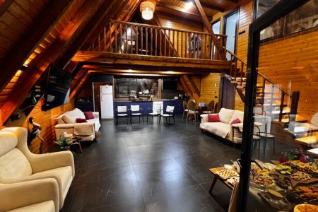 کلبه سوئیسی جکوزی دار در مهدشت ساری