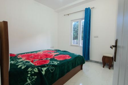 خانه ویلایی در املش - کمربندی - همکف
