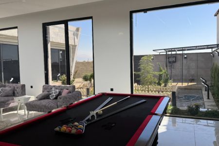 ویلا استخردار در چهارباغ - رامجین