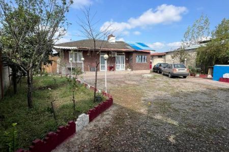 خانه ویلایی استخردار در رشت - فلکده