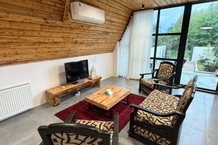 کلبه سوئیسی در کتالم - میان حاله