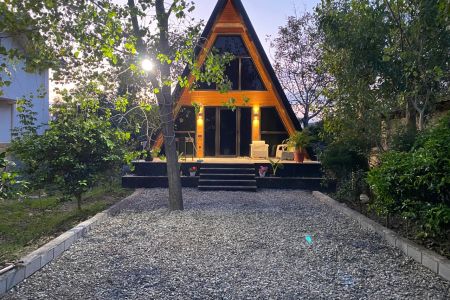 کلبه سوئیسی در چالوس - اکبرآباد