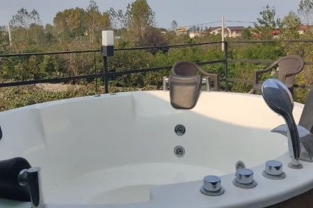 کلبه سوئیسی با جکوزی در شیرود - تمیجانک