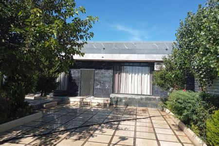ویلا استخردار در چهارباغ - عرب آباد خسروی