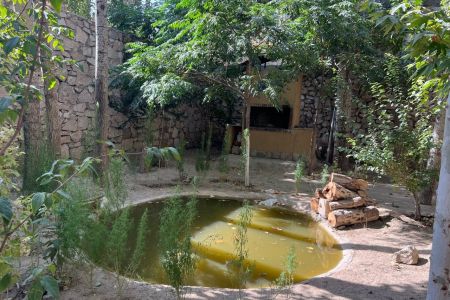 بومگردی در طرق رود نطنز - اتاق ۸