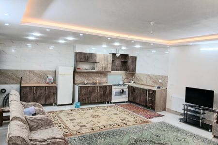 خانه با حیاط خلوت در اصفهان - رباط - همکف
