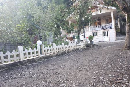 خانه حیاط دار در جاده ماسوله - زردلجه