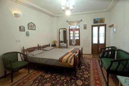 Suite with Authentic Architecture in Hamadan - Autumn Unit