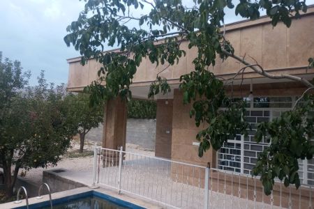 خانه باغ استخردار در سپیدان - دم قنات
