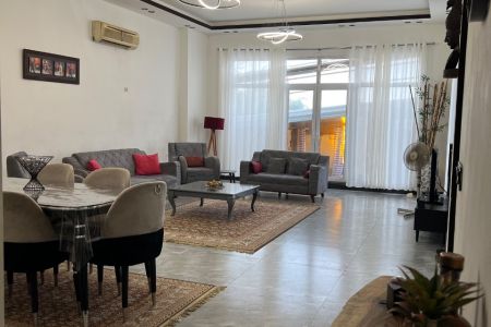 ویلا استخردار در نور - رویان
