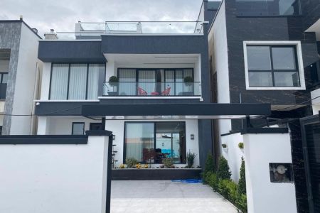 ویلای تریپلکس استخردار در نوشهر