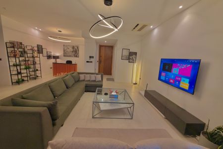 خانه بالکن دار نزدیک دریاچه چیتگر - واحد ۲۱۱